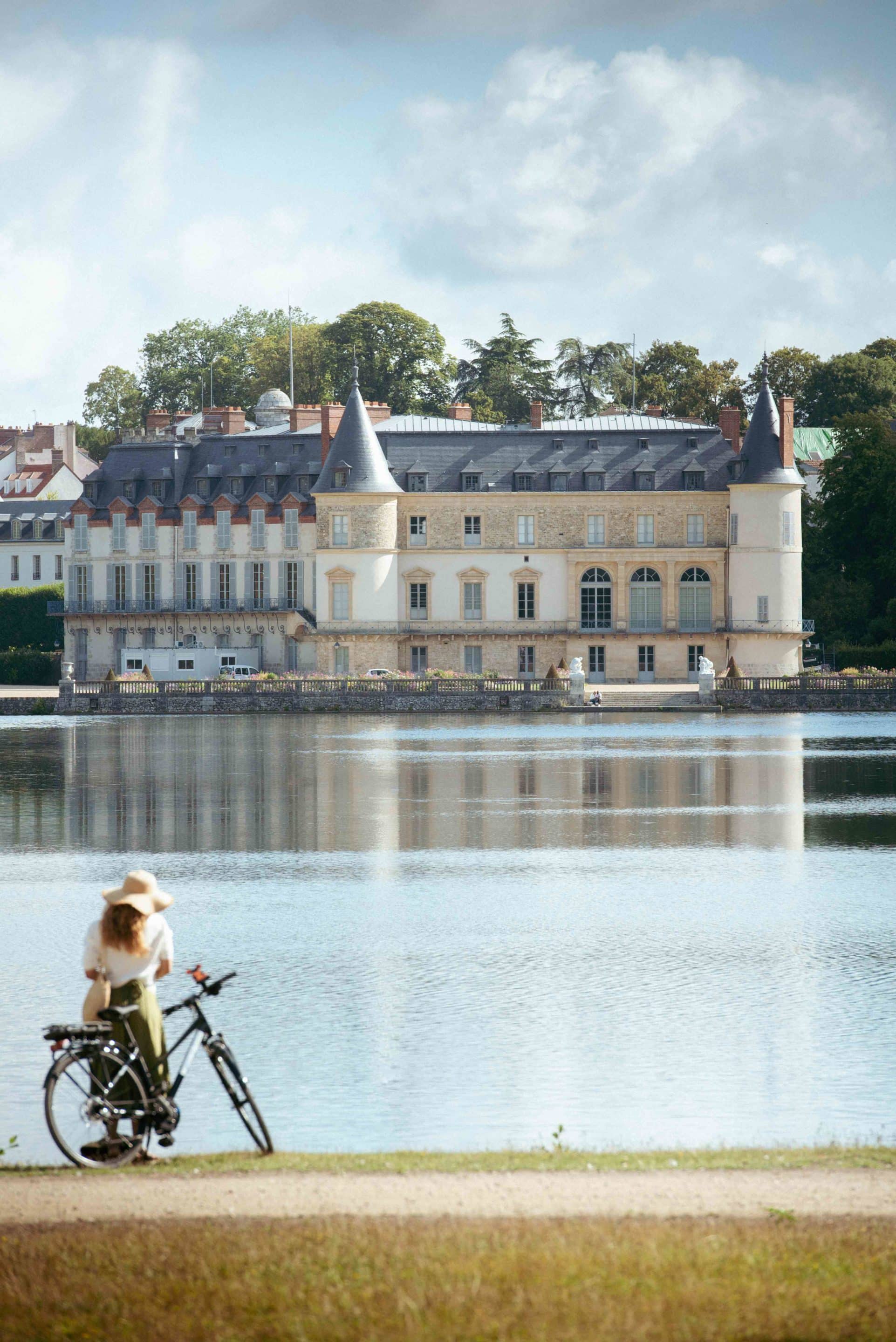 Photographe voyage et tourisme en mission sur une destination